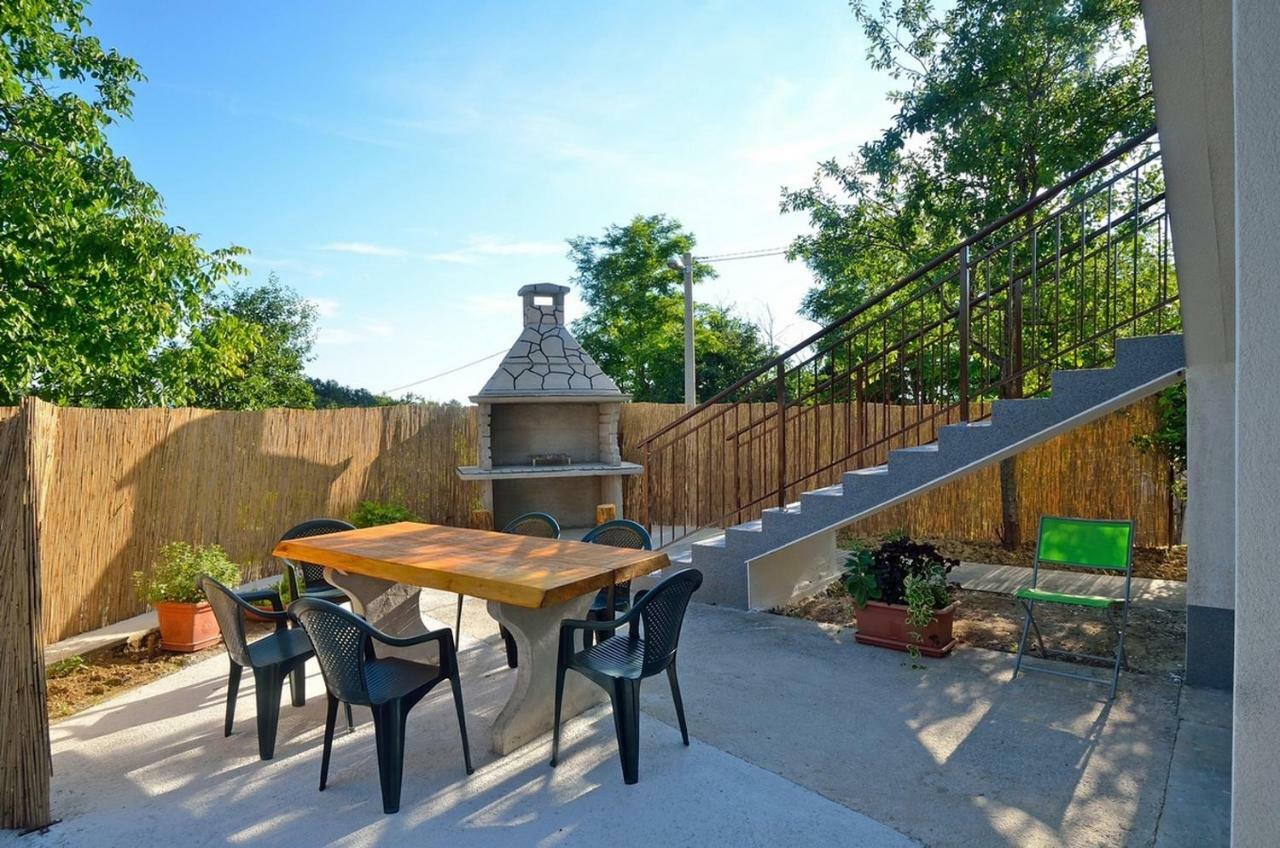 Apartment Nada With Private Pool Buzet